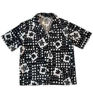 90s short sleeve button